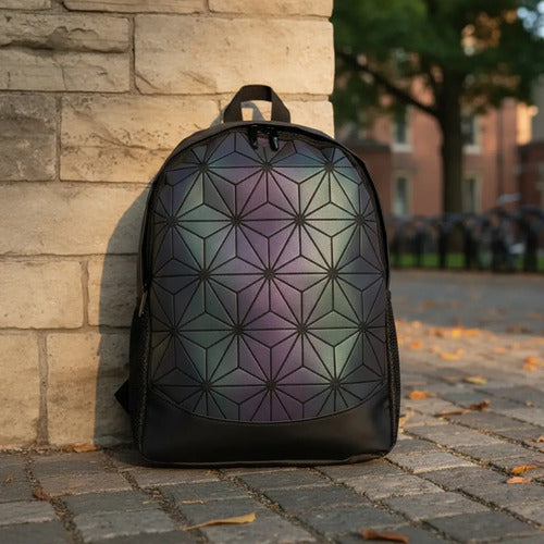 Mochila Holográfica Negra Brillante Para Escuela Y Salidas Negro Geométrico
