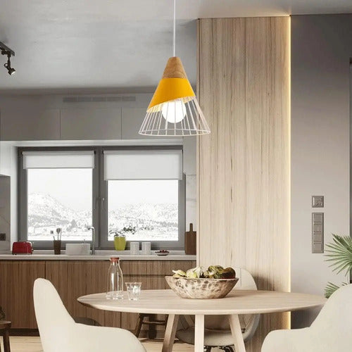 Lampara Nordica Conica Metal Y Madera Columbus