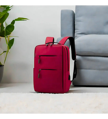 Mochila C/ Usb. Porta Laptop Cierres Color Rojo Liso