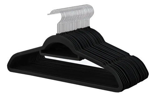 Set 50 Perchas Para Ropa De Terciopelo Antideslizantes Negro