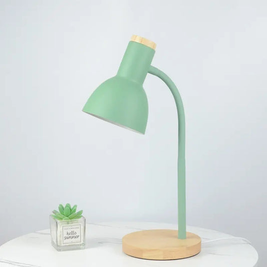 Lampara de escritorio portatil nordica con madera vintage verde claro